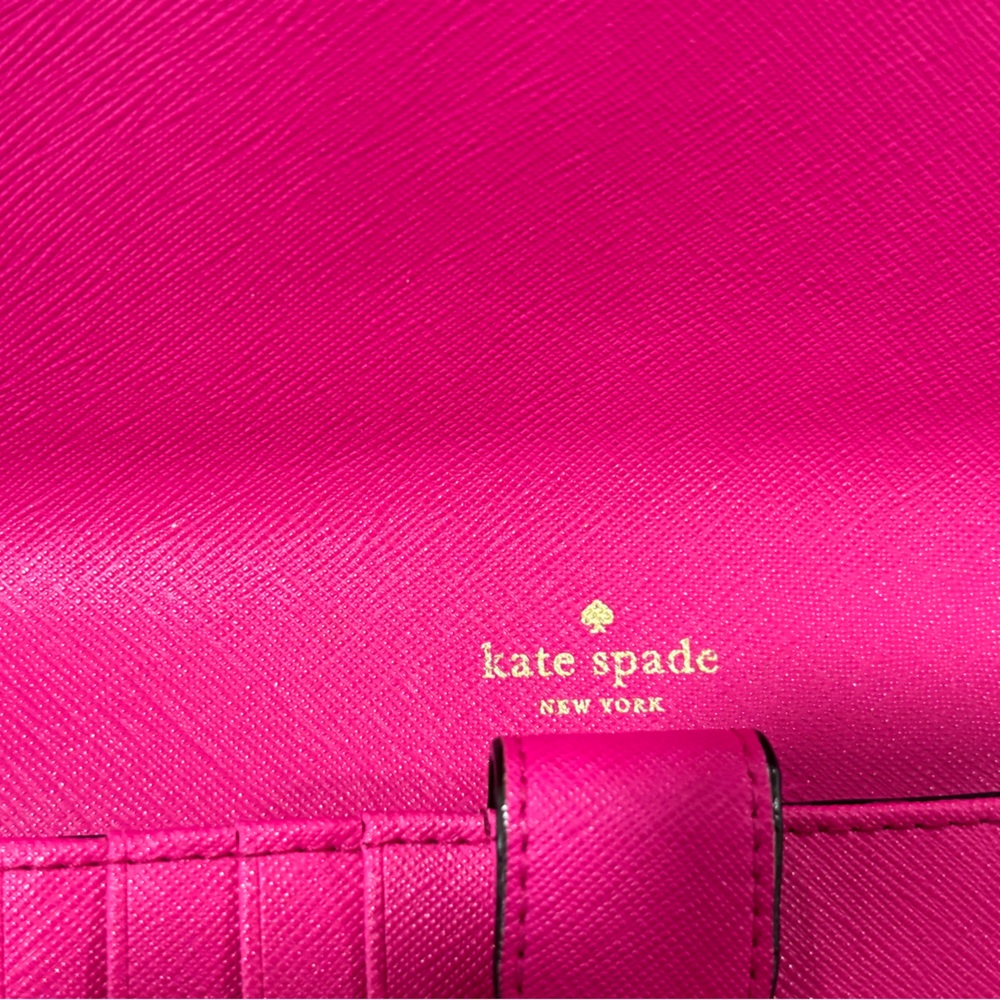 Kate Spade Magenta Crossbody Bag with Gold Chain - Picture 6 of 10